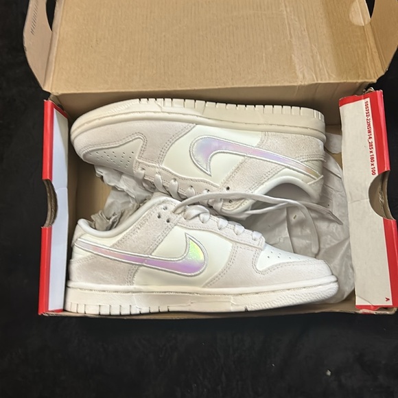 Nike Dunks - Picture 4 of 4